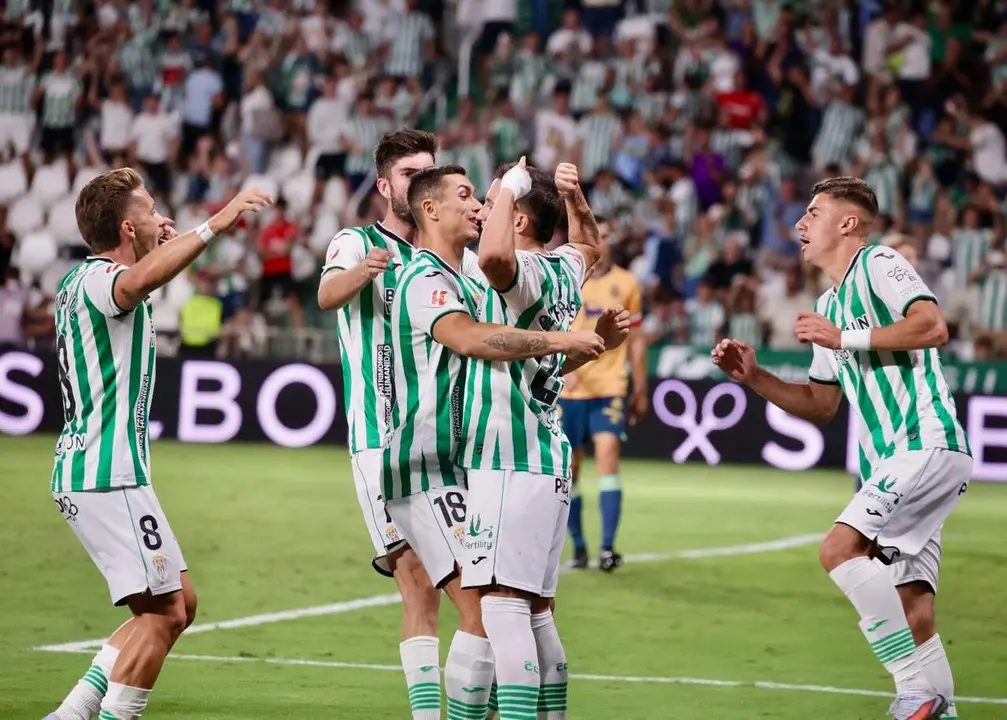 Jugadores del C&oacute;rdoba celebrando un gol / C&oacute;rdoba CF