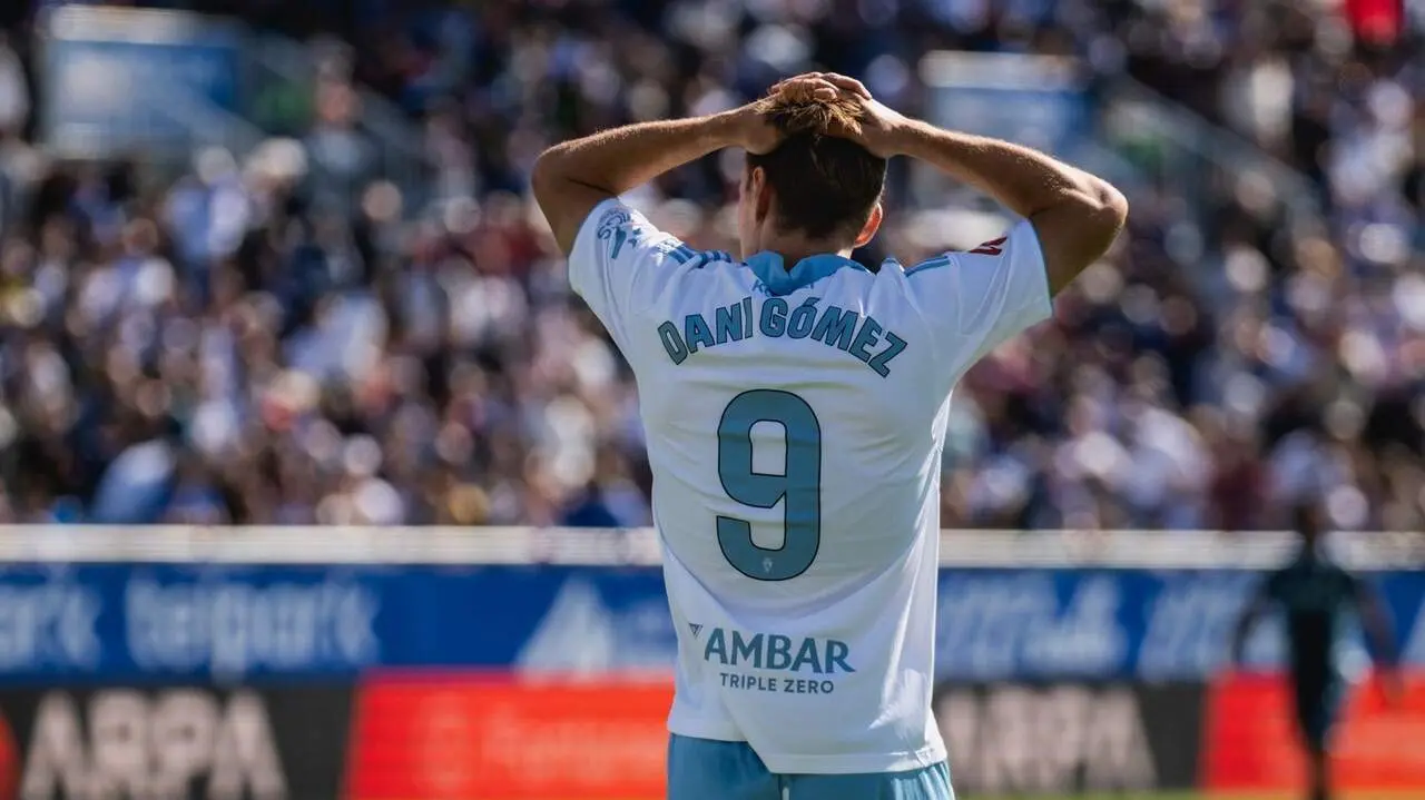 Dani G&oacute;mez durante el Real Zaragoza - C&oacute;rdoba / RZ