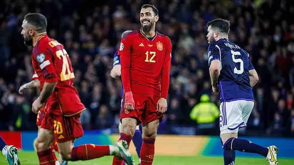 BORJA IGLESIAS CON ESPA&Ntilde;A / RFEF