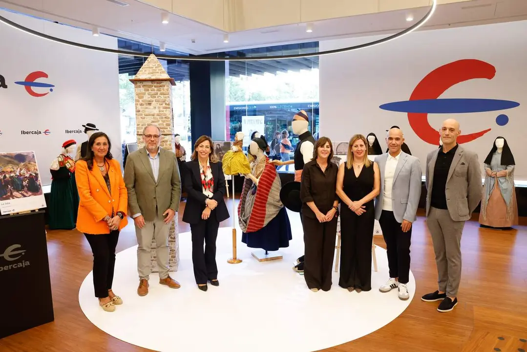 Inauguraci&oacute;n de la exposici&oacute;n Arag&oacute;n, traje y lienzo en el Espacio Xplora de Ibercaja