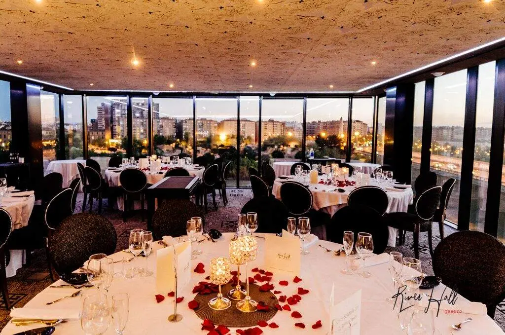 River Hall Gastro Zaragoza
