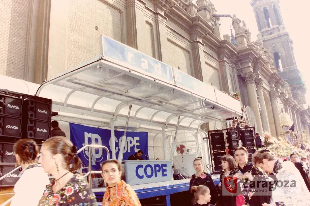 Ofrenda Fiestas del Pilar 1989/Calvo Pedr&oacute;s