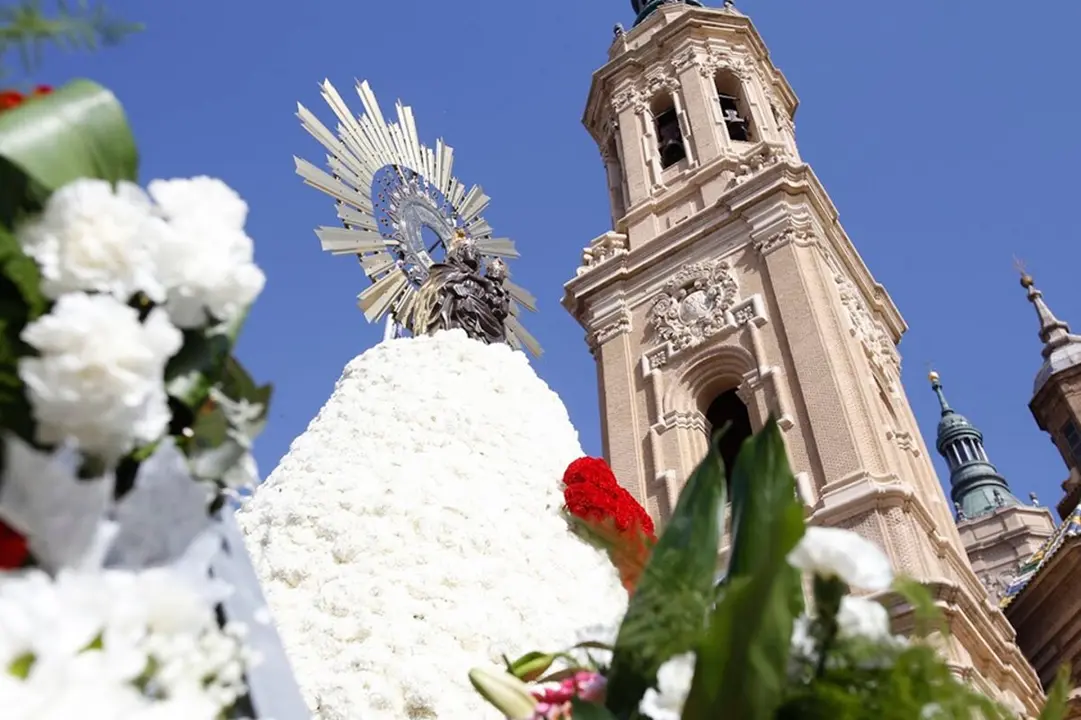 Ofrenda de Flores a la Virgen del Pilar ./ Ayuntamiento de Zaragoza