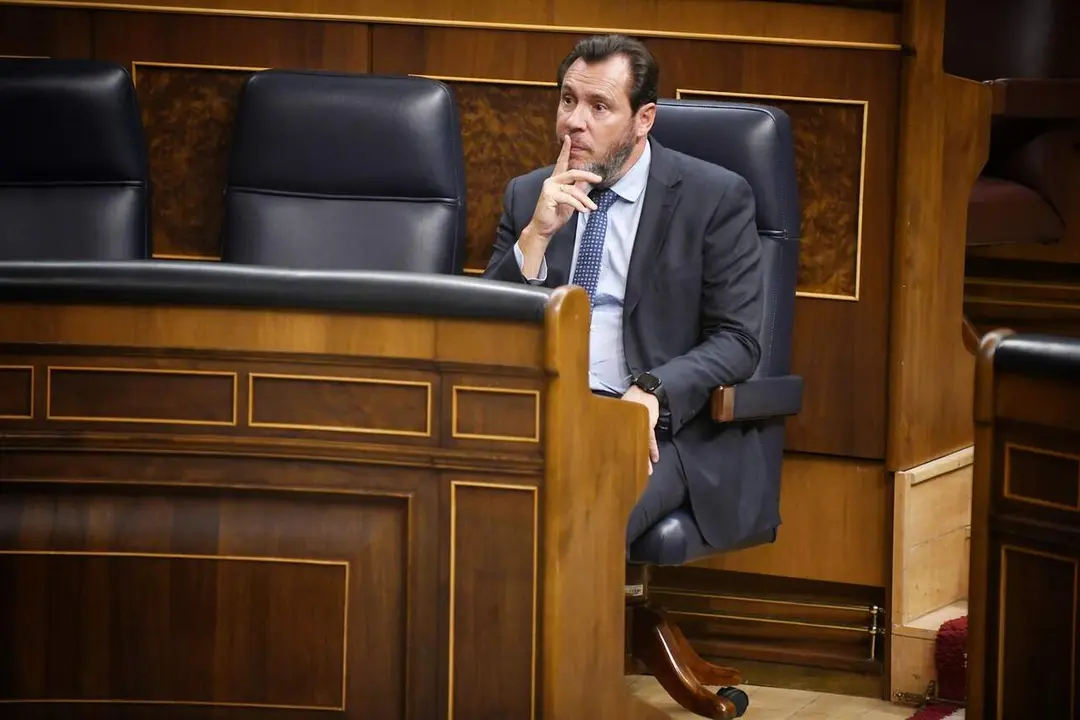 El ministro de Transportes y Movilidad Sostenible, &Oacute;scar Puente, durante una sesi&oacute;n plenaria en el Congreso de los Diputados, a 16 de septiembre de 2025, en Madrid (Espa&ntilde;a). / EP