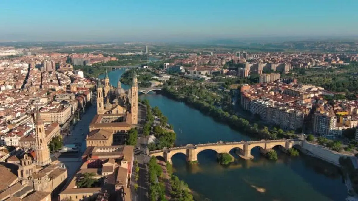 Zaragoza desde el aire ./ iStock
