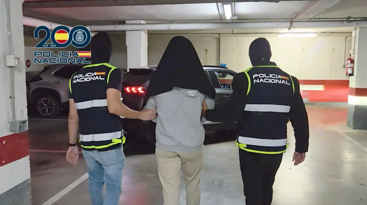El detenido publicaba en sus redes sociales contenidos terroristas. / POLIC&Iacute;A NACIONAL