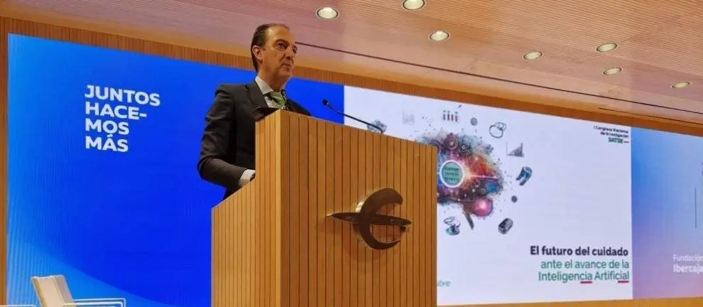 El consejero de Sanidad, Jos&eacute; Luis Bancalero, durante su intervenci&oacute;n inaugural del I Congreso Nacional de Investigaci&oacute;n de Enfermer&iacute;a SATSE.

REMITIDA / HANDOUT por GOBIERNO DE ARAG&Oacute;N
Fotograf&iacute;a remitida a medios de comunicaci&oacute;n exclusivamente para ilustrar la noticia a la que hace referencia la imagen, y citando la procedencia de la imagen en la firma
30/10/2025