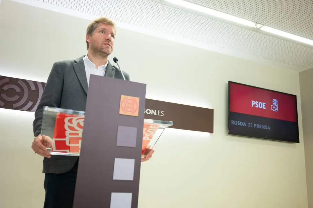 El diputado del PSOE Marcel Iglesias en las Cortes de Arag&oacute;n./ EP