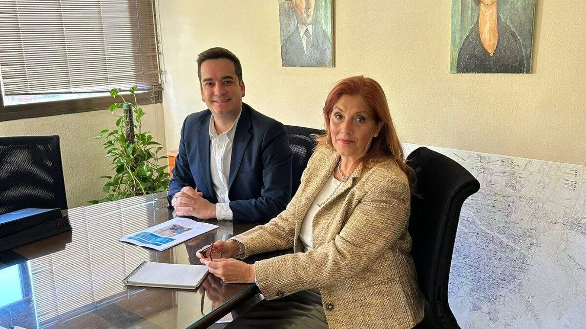 Pablo Blanquet, alcalde de Pina de Ebro; y Mar&iacute;a Jes&uacute;s Cruz,