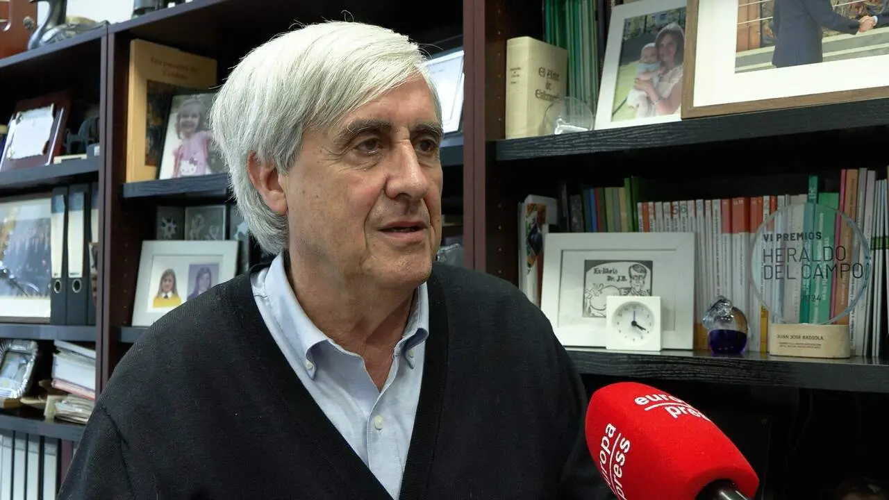 El catedr&aacute;tico em&eacute;rito de Salud Animal de la Facultad de Veterinaria de la Universidad de Zaragoza, Juan Jos&eacute; Badiola. / EP