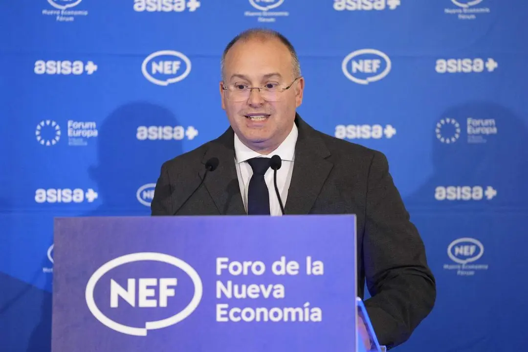 El secretario general del PP, Miguel Tellado, participa en el desayuno informativo de F&oacute;rum Europa Tribuna Andaluc&iacute;a. / EP