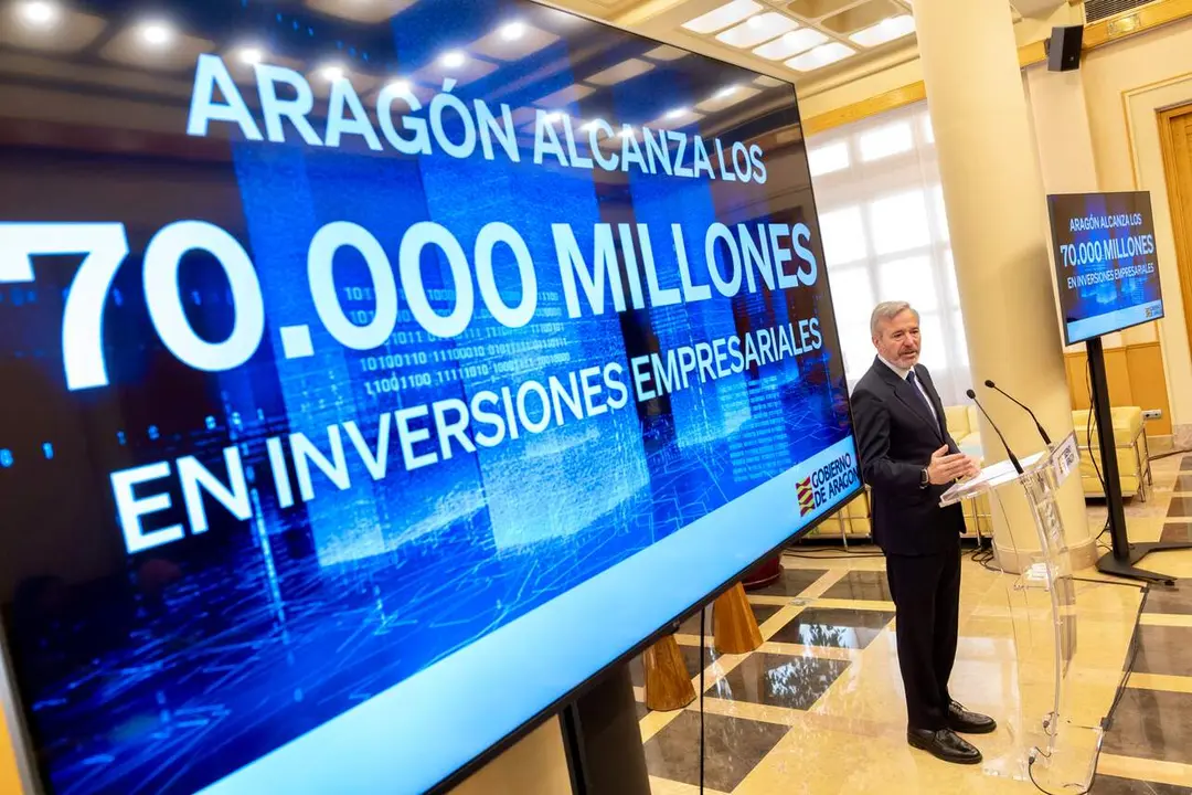 El presidente de Arag&oacute;n, Jorge Azc&oacute;n, en el Pignatelli./ Fabi&aacute;n Sim&oacute;n