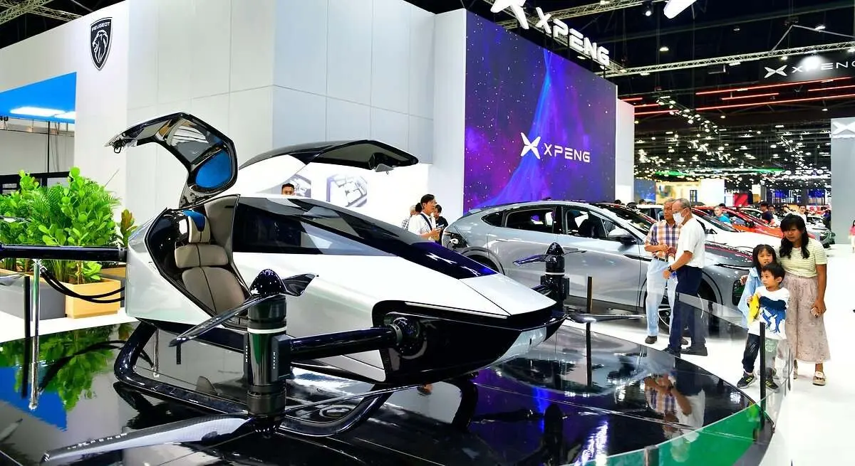 Presentaci&oacute;n de un prototipo de coche volador ./ Alamy