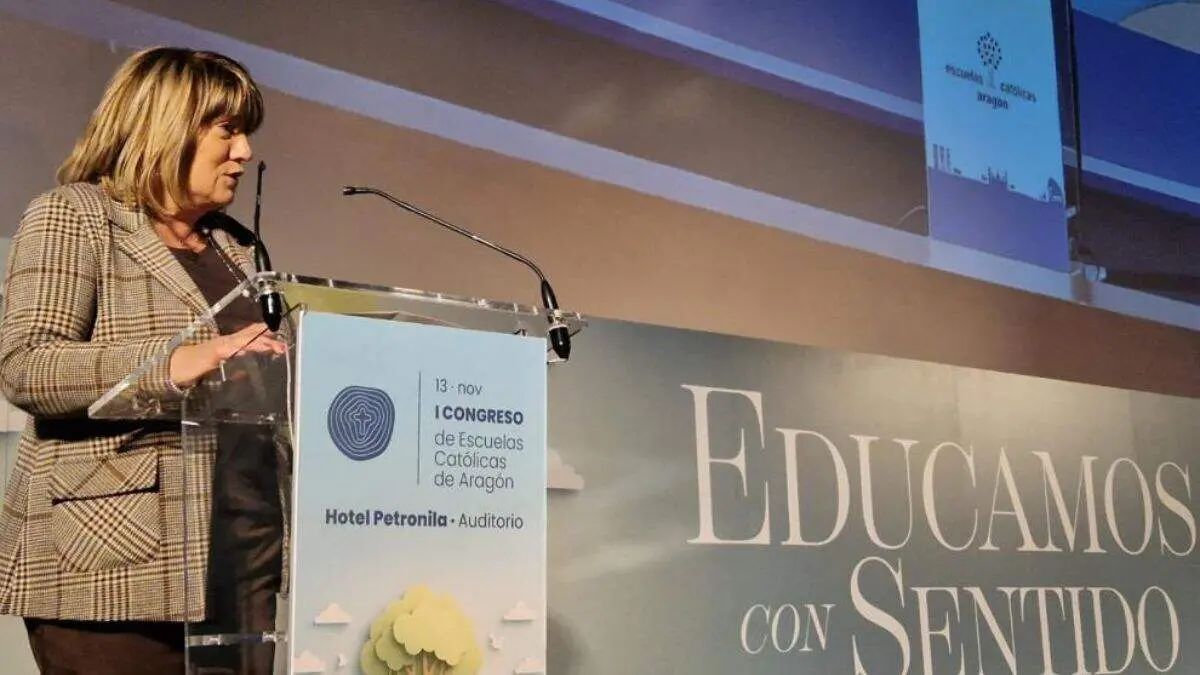 La consejera de Educaci&oacute;n del Gobierno de Arag&oacute;n ha clausurado el I Congreso de Escuelas Cat&oacute;licas de Arag&oacute;n. / ARAG&Oacute;N HOY