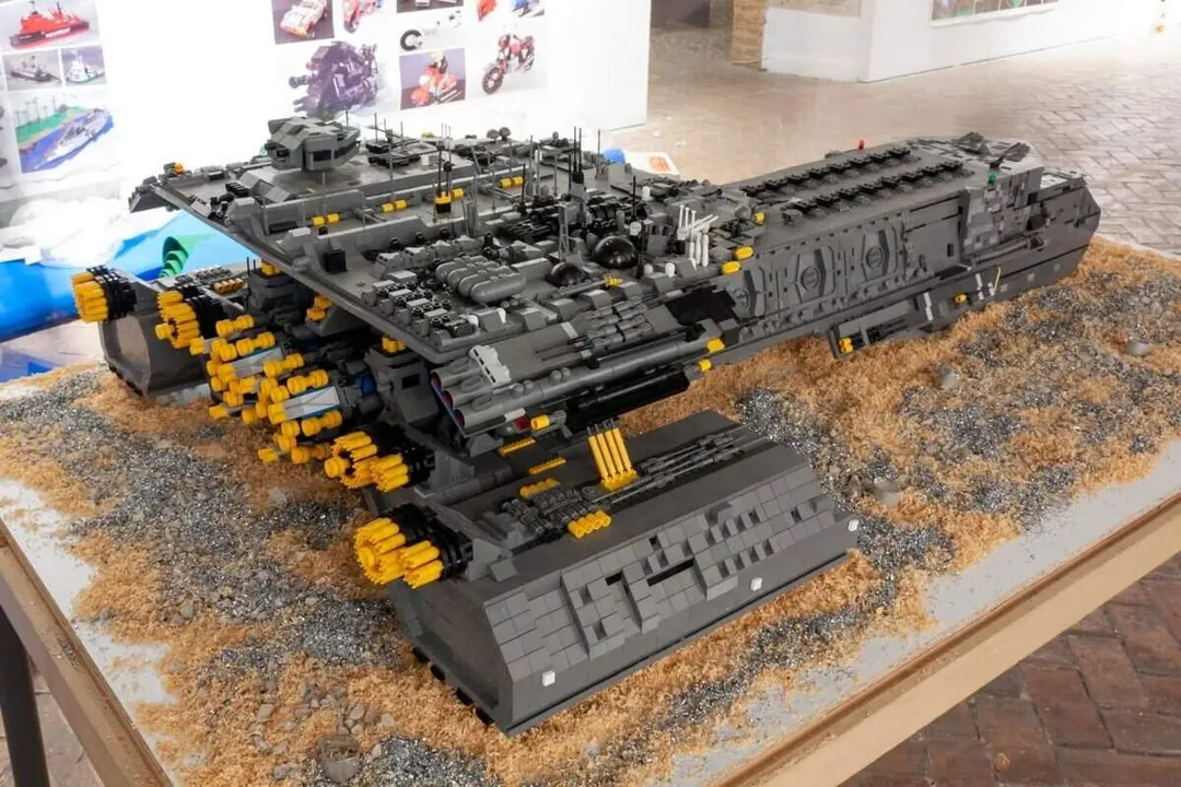 La mayor exposici&oacute;n del juego de construcci&oacute;n Tente ,/ Museo Aquagraria