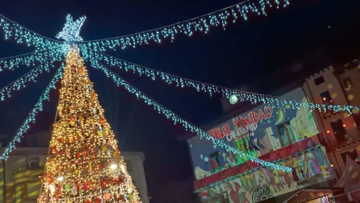 Luces de Navidad en Calatayud. / AYTO. CALATAYUD