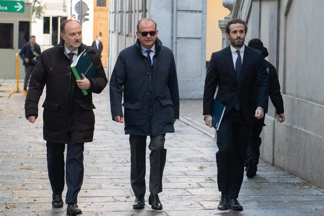 El exdirectivo de Acciona, Justo Vicente Pelegrini a su llegada al Tribunal Supremo, a 3 de diciembre de 2025, en Madrid (Espa&ntilde;a).
- Fernando S&aacute;nchez - Europa Press