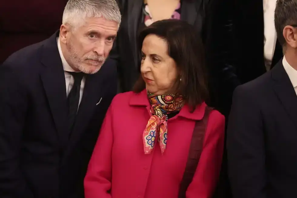 europapress-7151990-ministro-interior-fernando-grande-marlaska-ministra-defensa-margarita-980x653.jpg