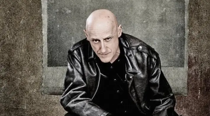 Jorge Mart&iacute;nez, cantante de Ilegales. / X