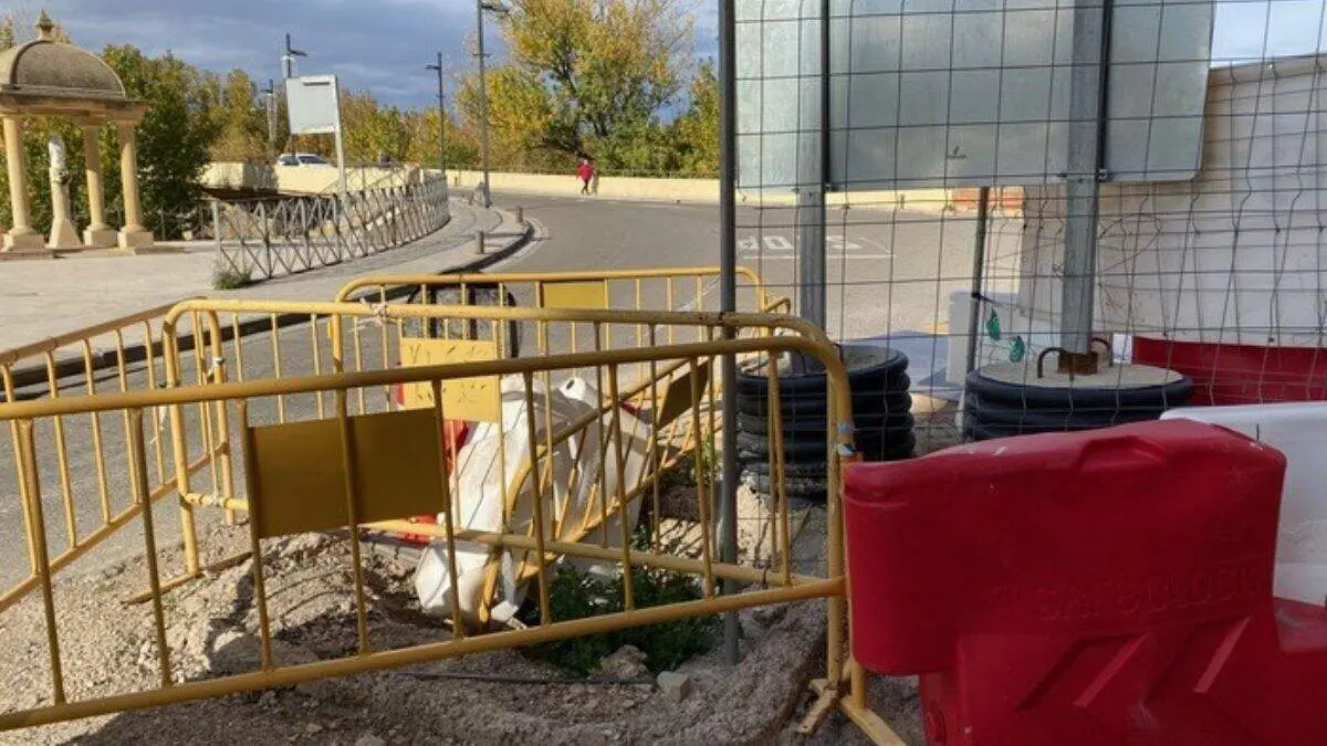 Estado de las obras de pacificaci&oacute;n de las traves&iacute;as de Alca&ntilde;iz. / AYTO. ALCA&Ntilde;IZ