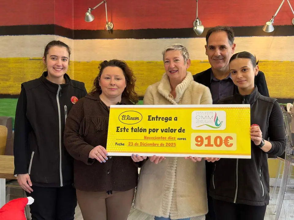 Entrega del tal&oacute;n AECMM 2025 de Frutos secos El Rinc&oacute;n