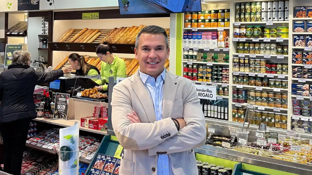Santiago Mu&ntilde;oz, Director ejecutivo de Mart&iacute;n Mart&iacute;n