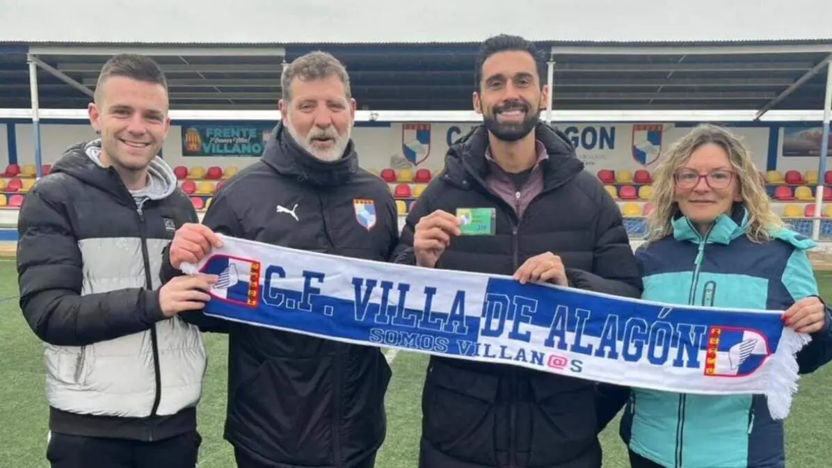 Arbeloa en su visita al Villa de Alag&oacute;n