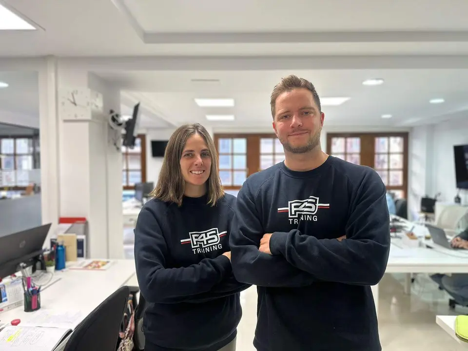 Beatriz Le&oacute;n y Maciek Kierkus, de F45 Training