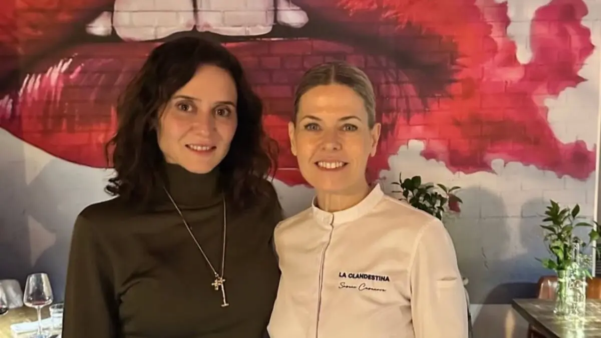 Isabel D&iacute;az Ayuso en LA Clandetsina ./ La Clandestina Bistro v&iacute;a Intsgaram