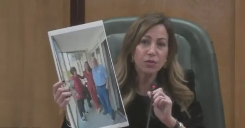 La alcaldesa, Natalia Chueca, durante el pleno municipal. /HA