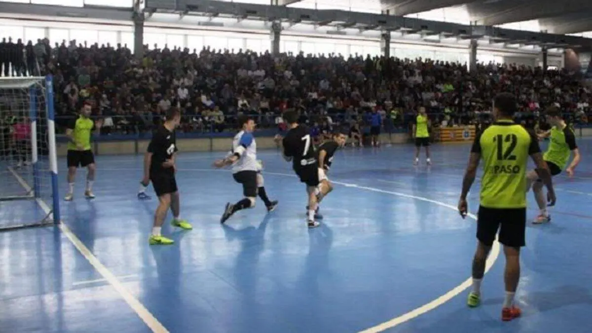 Imagen de una edici&oacute;n anterior del marat&oacute;n de f&uacute;tbol sala de Pedrola. / AYTO. PEDROLA