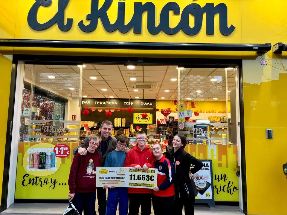 El Rinc&oacute;n recauda 11.663 &euro; para la asociaci&oacute;n Up&Down