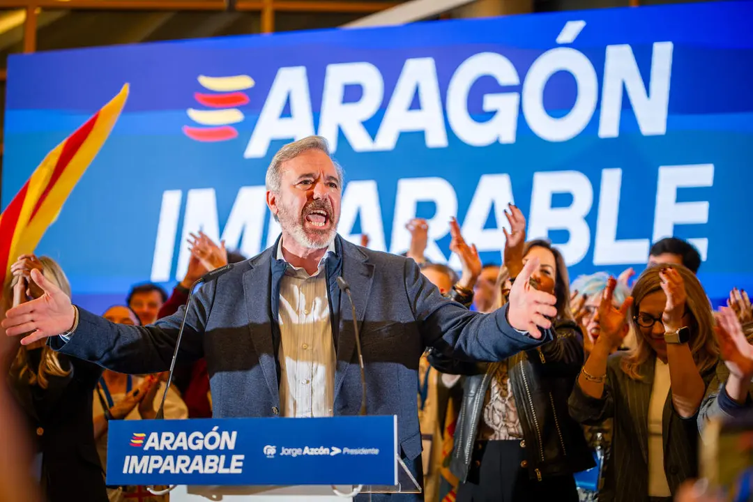 El candidato del PP Jorge Azc&oacute;n, el d&iacute;a de las elecciones aragonesas del 8 de febrero de 2026 / &Aacute;lvaro Calvo