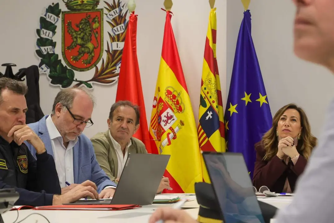 La alcaldesa Natalia Chueca ha presidido este lunes la reuni&oacute;n de coordinaci&oacute;n en la sala de crisis. /AZ