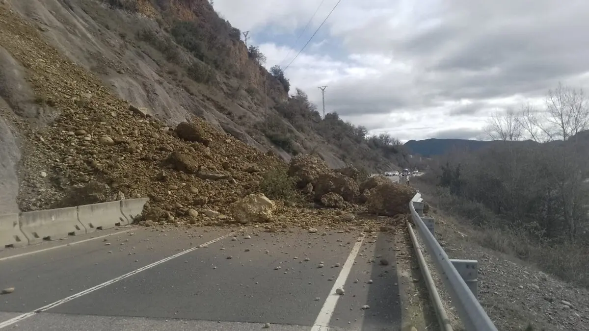 Desprendimiento en la N-260, en A&iacute;nsa ./ Delegaci&oacute;n del Gobierno en Arag&oacute;n