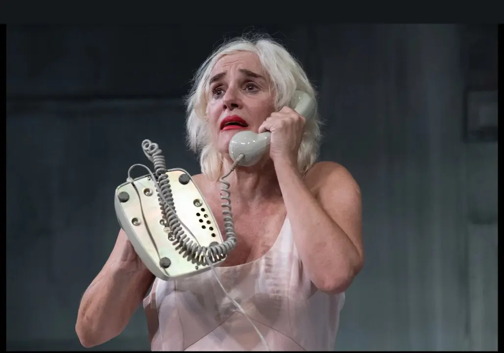 Anabel Alonso en 'La mujer rota'. / Teatro de las Esquinas