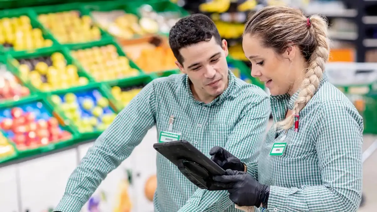 Trabajadores de Mercadona / HOY ARAG&Oacute;N