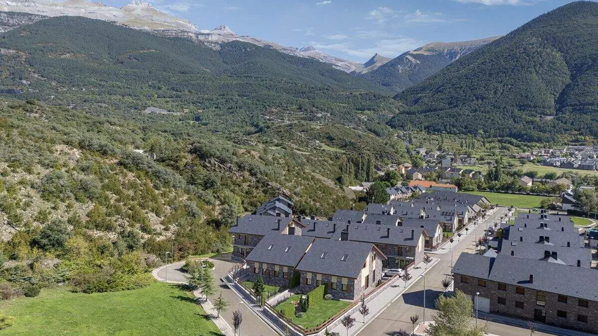 Prados de Izuel II, en Villan&uacute;a. / GARLAN INMOBILIARIA