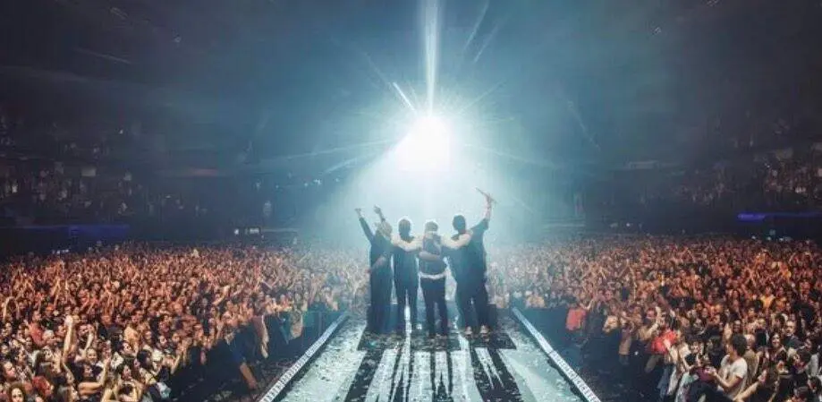 La banda en uno de sus conciertos. / Instagram