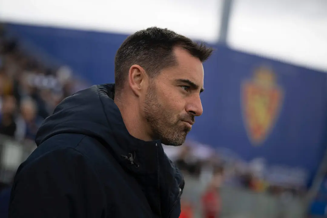 Rub&eacute;n Sell&eacute;s, entrenador del Real Zaragoza en su &uacute;ltimo partido contra el Burgos CF / Marcos Cebri&aacute;n para Sport Arag&oacute;n