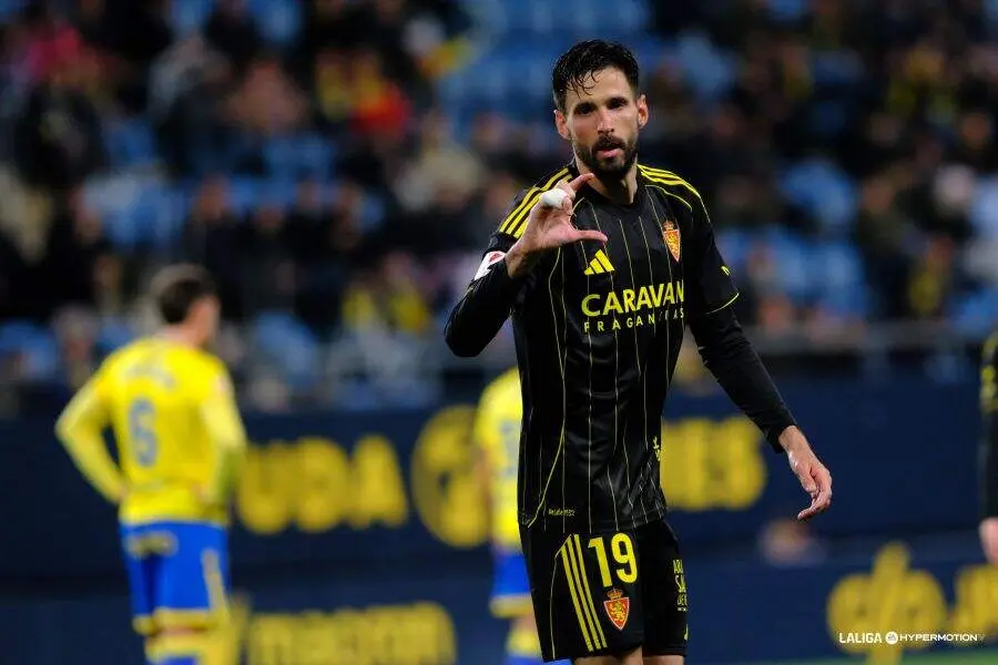 Kenan Kodro en el C&aacute;diz - Real Zaragoza / LaLiga