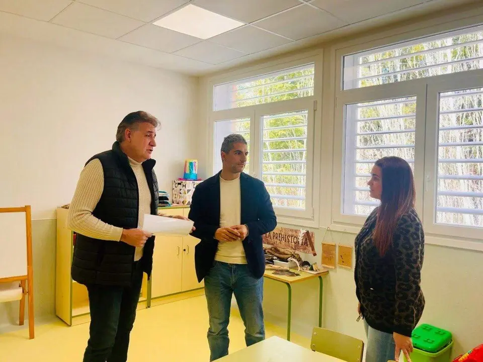 El colegio de Utrillas (Teruel) estrena la reforma integral de su planta baja. / AYUNTAMIENTO DE UTRILLAS