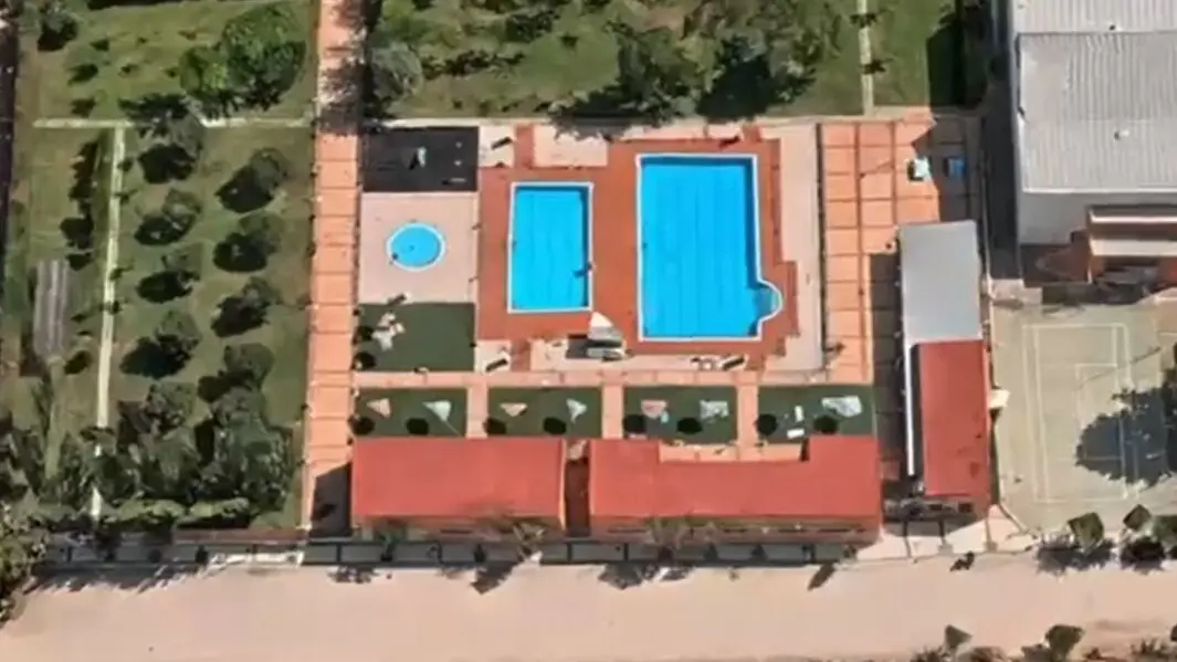 Piscinas municipales de La Cartuja./ HA