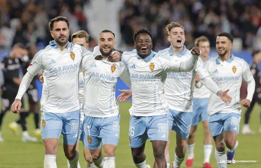 Jugadores del Real Zaragoza celebrando un gol / LaLiga
