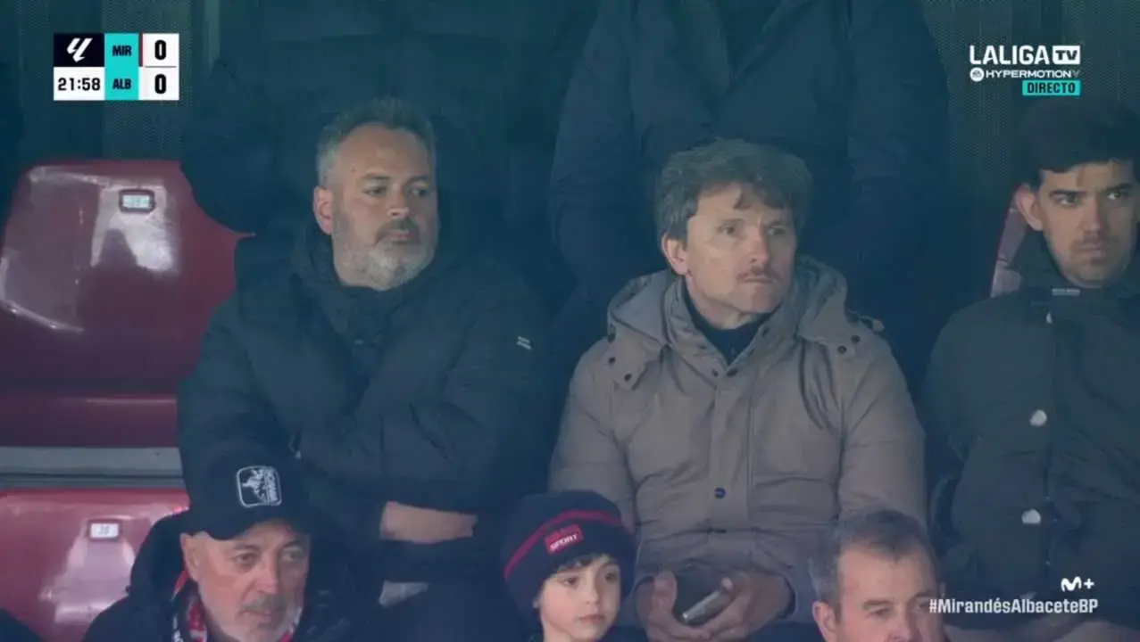 David Navarro, Lalo Arantegui y Fran Gracia viendo en directo el MIrand&eacute;s - Albacete / LaLiga Hypermotion TV