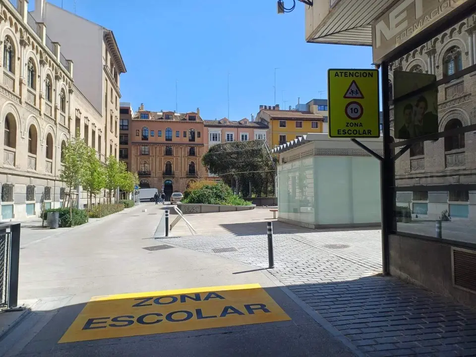 La plaza fue reformada hace pocos a&ntilde;os con una intervenci&oacute;n hist&oacute;rica / AZ