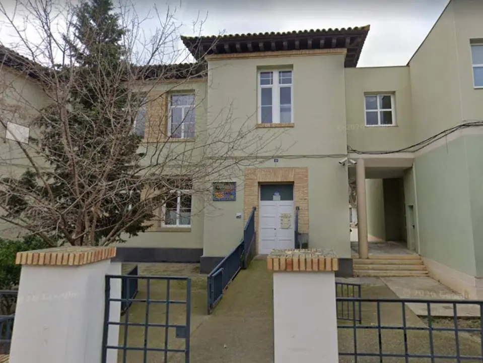 Exterior del CEIP Ram&oacute;n y Cajal de la localidad de Pina de Ebro. / GOBIERNO DE ARAG&Oacute;N