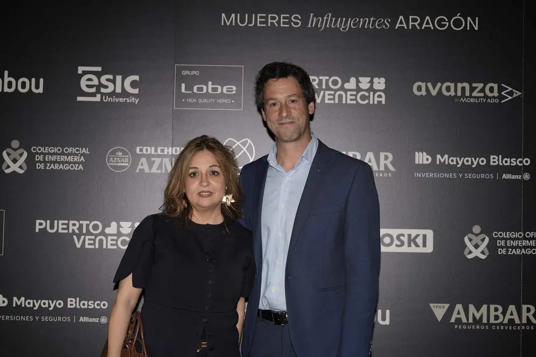 photocall-premios-mujeres-influyentes-aragon-2026 (7)