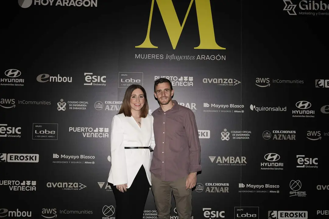 photocall-premios-mujeres-influyentes-aragon-2026 (8)