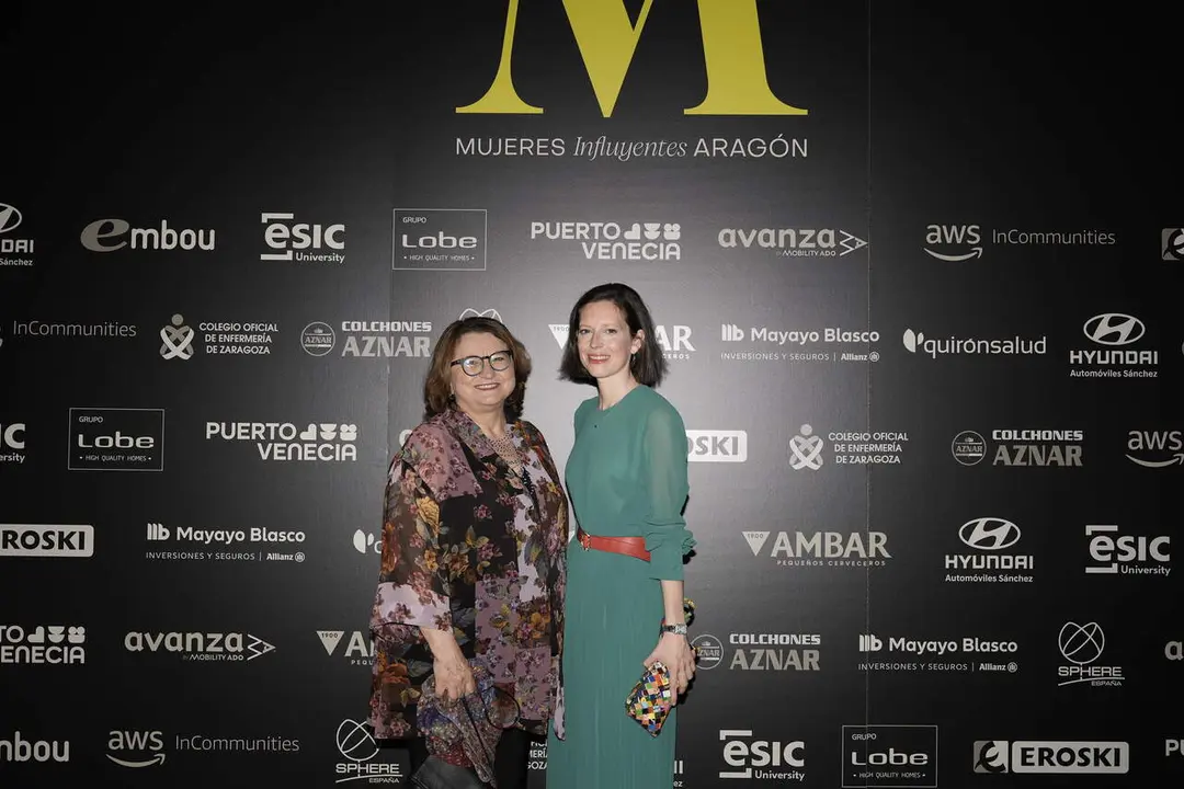 photocall-premios-mujeres-influyentes-aragon-2026 (9)